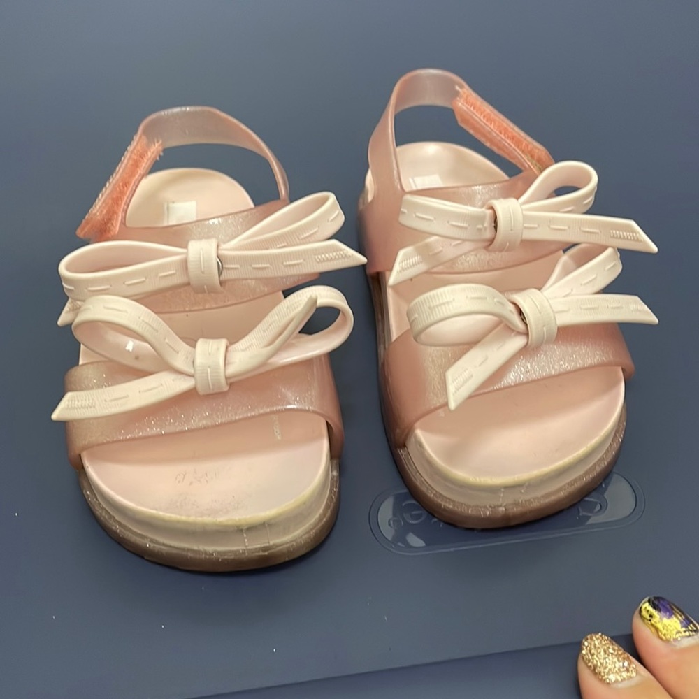 Mini Melissa and Jason Wu sandals size 9